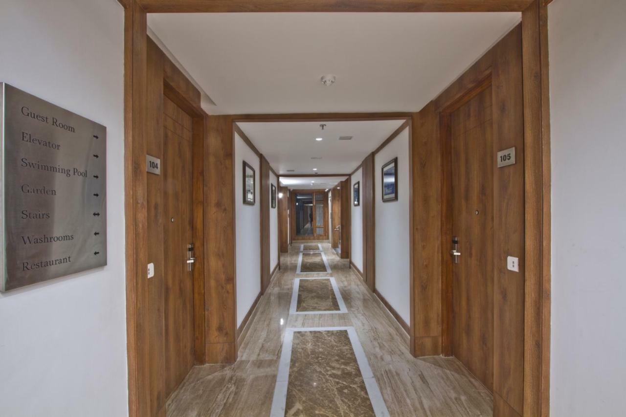 Alokik Resort- Pure Veg Manāli Exterior foto